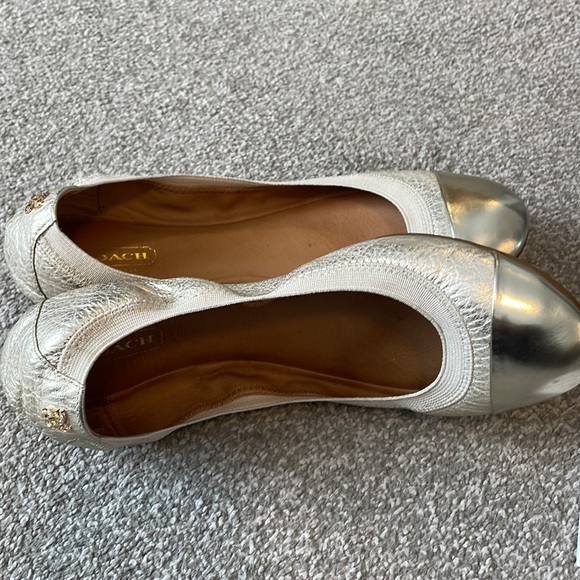 Coach Dalia Gold tone leather Flats size 6 - Picture 8 of 10